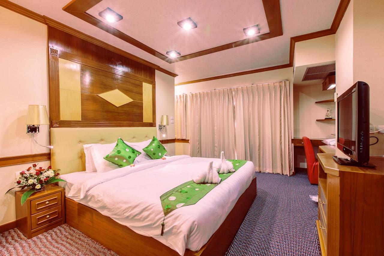 Varindavan Park Serviced Residence Bangkok Esterno foto